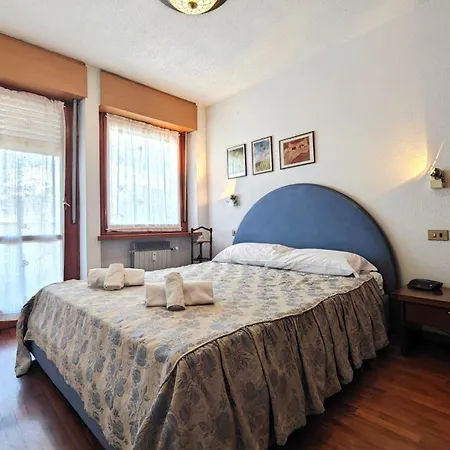 Hostdomus - Violet * Сестриере