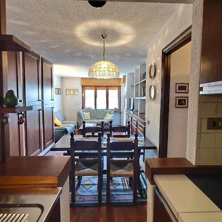 Hostdomus - Violet * 세스트리에